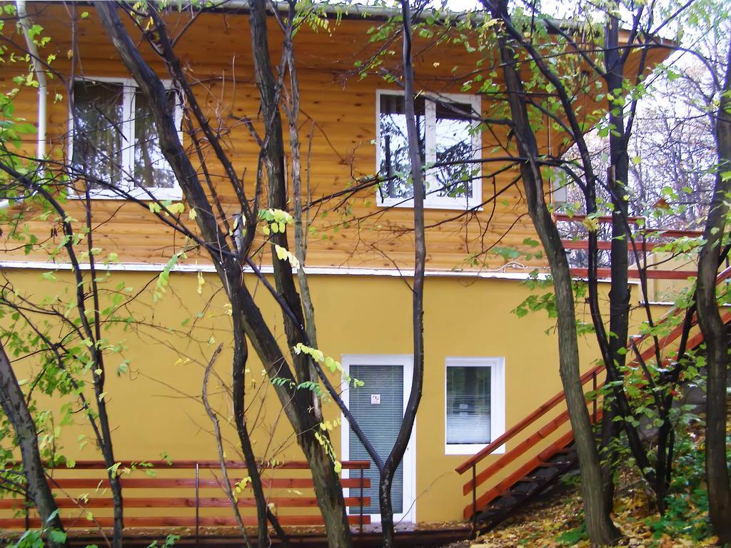 Гостевой Дом "Дача Салтов" Staryy Saltiv Exteriör bild